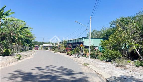 Nợ ngân hàng bán gấp 545m2 (15x43m) thổ cư, dân cư đông, kế bên khu công nghiệp Minh Hưng