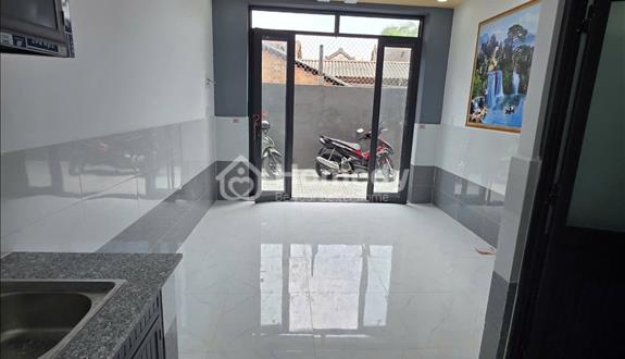 nhà Hóc Môn 300tr chính chủ gửi bán bao sang tên