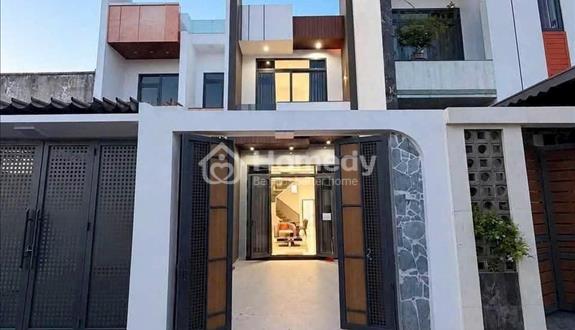 Bán nhà 1tret 1lau kp1 tân hiệp sổ thổ cư hoàn công cách mt Nguyễn Ái Quốc 100m