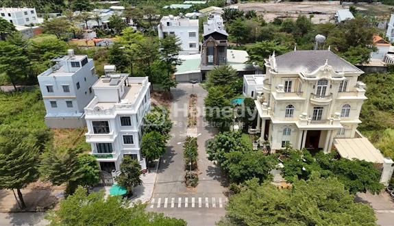 Chính chủ bán Căn nhà cực đẹp 1 trệt 2 lầu góc 2 mặt tiền Đường 20m Bưng Ông Thoàn