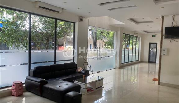 Cho thuê nhà 5 tầng 14 phòng ngủ văn phòng lưu trú giá rẻ