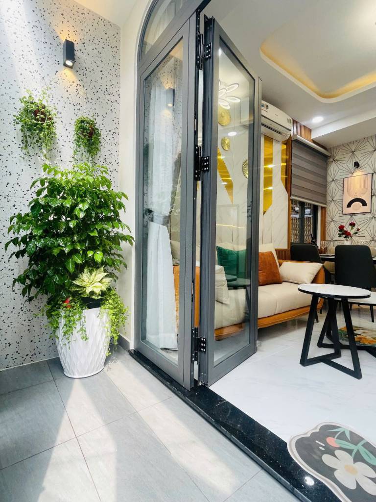 Bán nhà Bùi Đình Túy, Bình Thạnh, hẻm xe hơi, 4,5x17m, 4 tấm, ở ngay, giá 10,4 tỷ