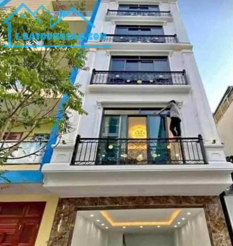 Bán nhà Vân Canh mặt đường 10m kinh doanh 70M 5 Tầng, thang máy, full nội thất