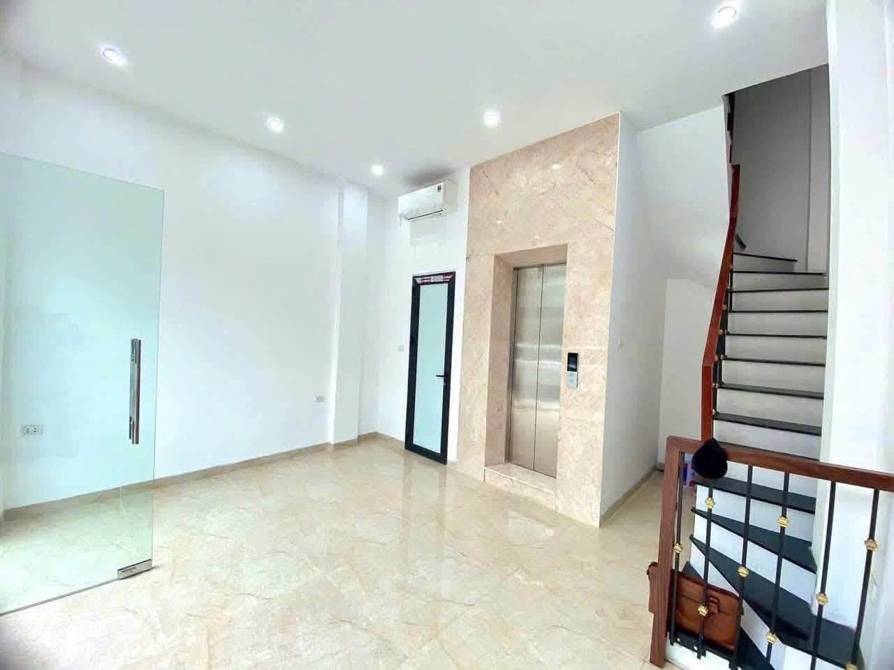 279 Đội Cấn