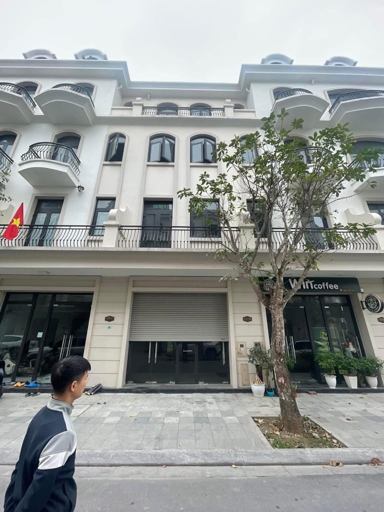 Bán biệt thự liền kề Mega Complex, Vinhomes Ocean Park 2, Hưng Yên, 67,5m2, giá 10,8 tỷ