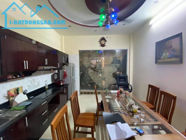 HÀNG HIẾM PHỐ VŨ THẠNH- HÀO NAM DT46m2 KINH DOANH ,MẶT TIỀN ĐẸP