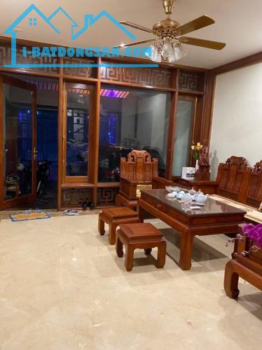 Bán liền kề văn phú 90m 5 tầng mt5m vị trí, thiết kế quá đẹp ô chờ thang máy