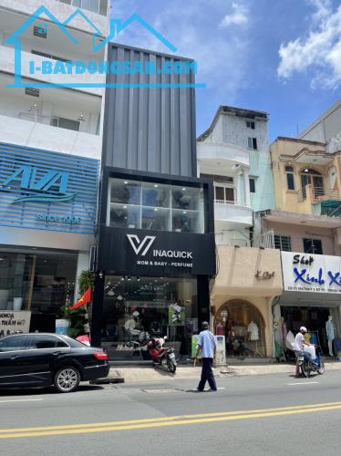 Bán nhà mặt tiền đường Nguyễn Tri Phương Quận 10. Vị trí đắc địa giá 31 tỷ TL