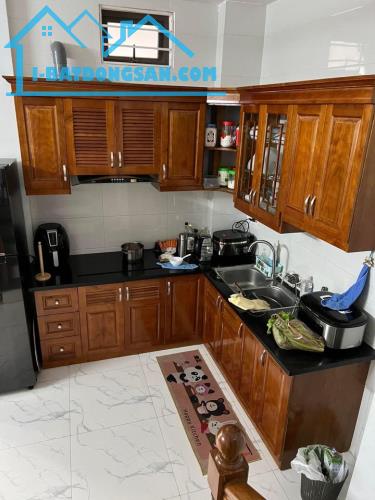 Bán nhà phố Phương Mai, diện tích 35m2 x5 tầng, mặt tiền 4m ,Giá 3,6 tỷ