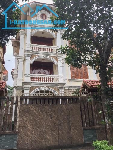 Bán Biệt thự KĐT Định Công, Hoàng Mai. DT 210 m2 x 4T x MT 16m. An sinh giới thượng lưu.