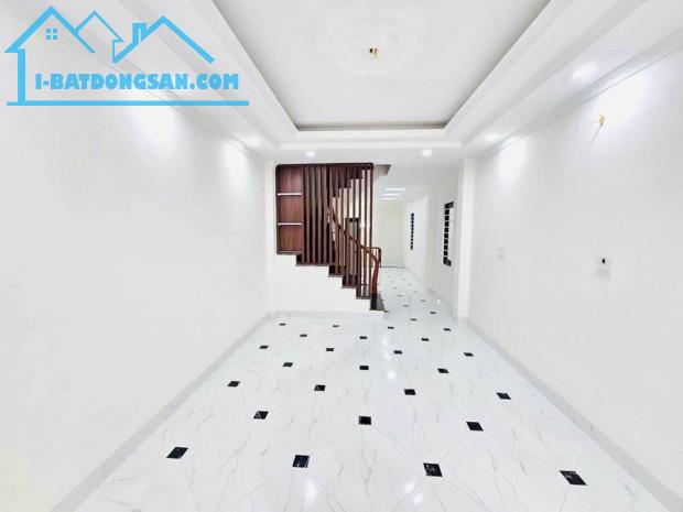 Bán nhà Tây Mỗ, Nam Từ Liêm 42M, 4 Tầng, 2 mặt thoáng, ô tô đỗ gần giá 7.2 tỷ