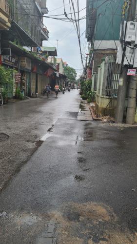 BÁN NHÀ PHÙ KHÊ,CỰC GẤP, CỬA HÀNG ĐANG KD 126M ,VỈA HÈ ĐÁ BÓNG XE BUS CHẠY CHỈ 1.22tỷ.