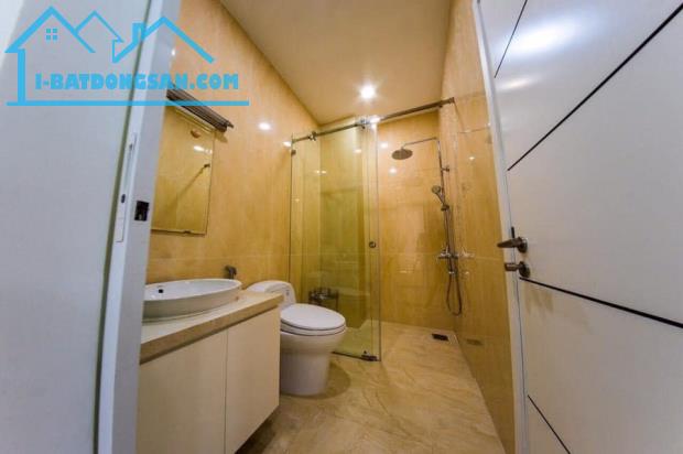 Bán Tòa CHDV Cao Cấp Thang Máy HXH, Nguyễn Trãi Quận 5, 7 tầng, 5.2x23m, Giá 38,5 Tỷ.