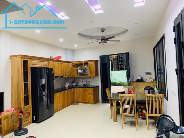 Bán nhà Kim Giang Đại Kim Dt 50m 4T. Giá 3.75 tỷ. Gần ô tô