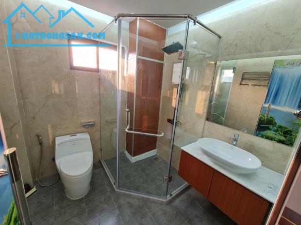 Ơ kìa Phố Trung Kính Cầu Giấy 7tầng thang máy phân lô vỉa hè 65m2 mt6m 26 tỷ.
