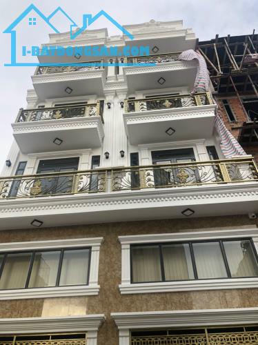 Bán nhà Đất Mới hẻm xe hơi 4x14m đúc 4 tấm