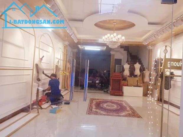 Bán gấp nhà ngõ 152 Võ Chí Công, Tây Hồ, ô tô tránh, kinh doanh, giá 28.8 tỷ