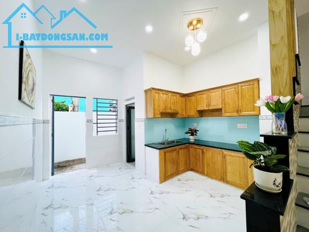 Bán nhà Lô Tư 4x12m đúc 1 tấm hẻm ô tô 3.7 tỷ