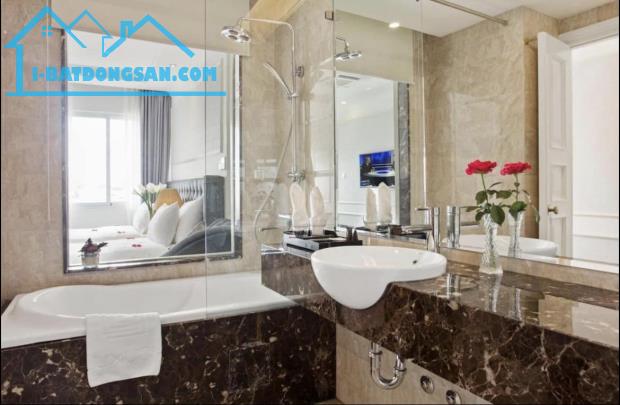 💥 Bán Khách Sạn Mặt phố cổ Hàng Bồ, Hoàn Kiếm, 90m2 8T Thang Máy, Chỉ 62 Tỷ 💥