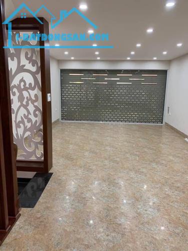 Nhà phân lô –oto tránh - Kinh doanh tốt - Phường Nghĩa Đô - 100m2 - Mặt tiền 10m - 35 tỷ .