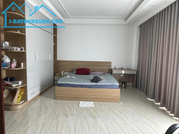 Siêu phẩm Lạc Long Quân 80m2 MT6,5m 8 tầng thang máy – oto vào nhà 27,5 tỷ .