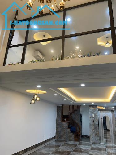 💥 Tòa Apartment Lạc Long Quân, Tây Hồ, Ô tô, 2 Thoáng, 70m2 8T Thang máy, MT 5.5m 💥