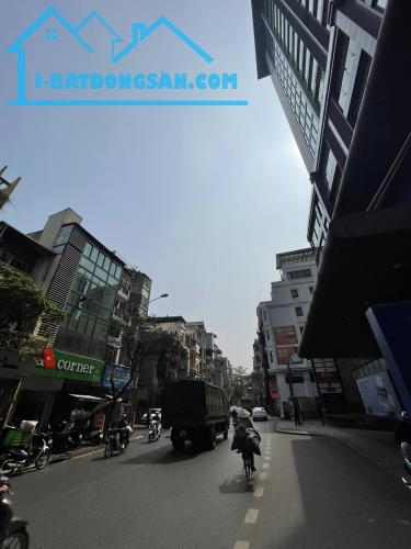 Bán nhà mặt phố Thụy Khuê, Tây Hồ, thang máy, vỉa hè, vị trí đẹp nhất phố, giá 43 tỷ