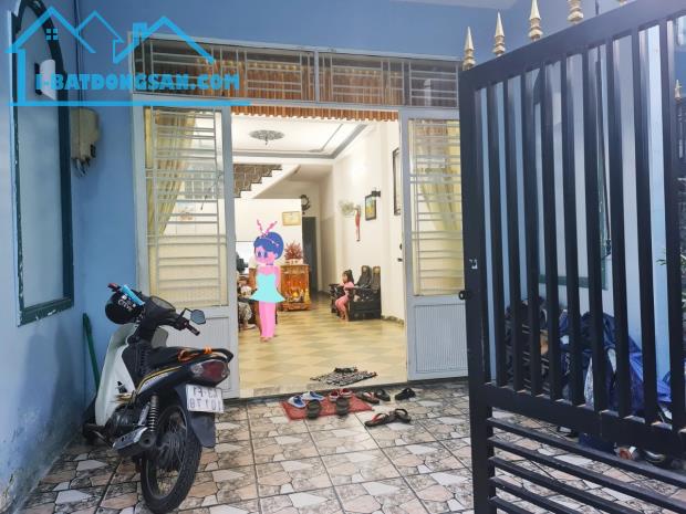 Gần mặt tiền Lê Duẩn, DT 80m2 x2 tầng, Quá Rẻ, chỉ 5tỷx (0935621182)