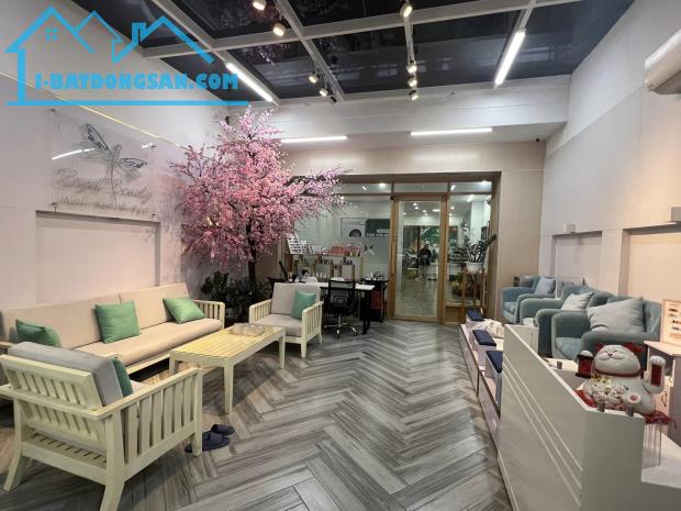 Tuyệt Phẩm, Bán Tòa Nhà Mặt Phố Vũ Phạm Hàm, Cầu Giấy: 130m2, MT 7m, 6 tầng Vị trí cực kì