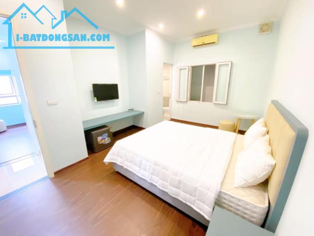 Bán nhà Nguyễn Chí Thanh 102 m2 , phân lô - ô tô - vỉa hè - kinh doanh tốt giá chỉ 26tỷ