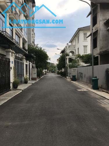 Đẳng cấp 5*, Biệt Thự Cổ Linh, Khu Vip, Tiện Ích Ngập Tràn, Đón cầu Trần Hưng Đạo.