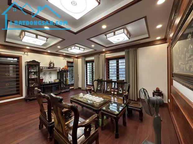 8 tầng thang máy, ô tô vào nhà, Lê Trọng Tấn, 82m2 mt6m 15,9 tỷ.