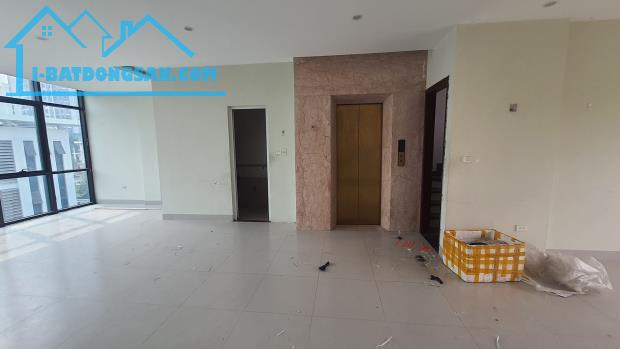 Bán nhà mặt phố Phạm Tuấn tài 75m2 , MT6,7m , 8 tầng thang máy , kinh doanh , chỉ 32 tỷ .