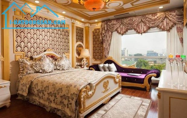 Bán Khách sạn Phố cổ, Mặt phố Hàng Da, Hoàn Kiếm, 65m, 8 tầng, Thang máy, 38 tỷ.0962111338