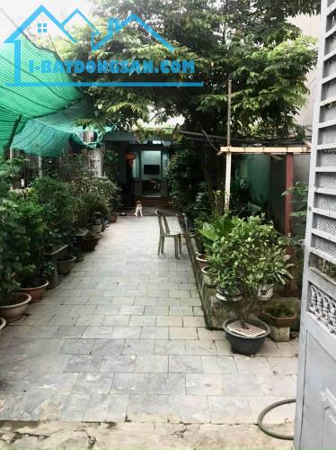 Cần bán lô đất full thổ cư có nhà C4 mặt đường Phường Đông Hương,Thành phố Thanh Hóa 155m2