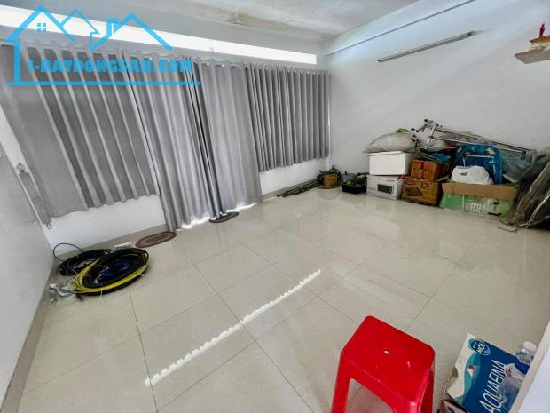 Bán nhà Lương Thế Vinh, Tân Phú, DT: 5.1x15.5m2, 4 tấm, giá : 7.9 tỷ