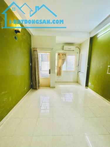 Bán nhà 3/2, P11, Q10, DT: 3.5x10m2, 4 tấm, Giá: 5.99 tỷ