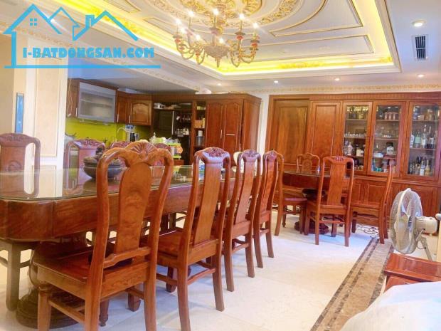 ⚜️ Bán Tòa Khách Sạn Mặt Phố Kim Mã Thượng, Ba Đình, 180m2 9T MT 7.2m, Chỉ 105 Tỷ ⚜️
