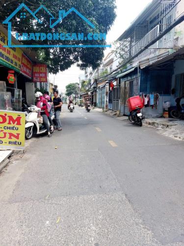 Nhà mặt tiền đường tăng nhơn phú DT 578m giá tốt , vị trí đẹp