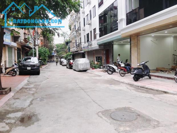 Bán toàn nhà mặt phố Lý Nam Đế hoàn kiếm kinh doanh VP DT 80 m2 giá 56,5 tỷ