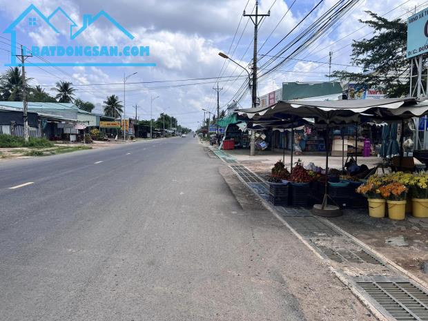 BÁN 2 SÀO ĐẤT 2.000M2 CÓ SHR, DÂN ĐÔNG GẦN TỈNH LỘ