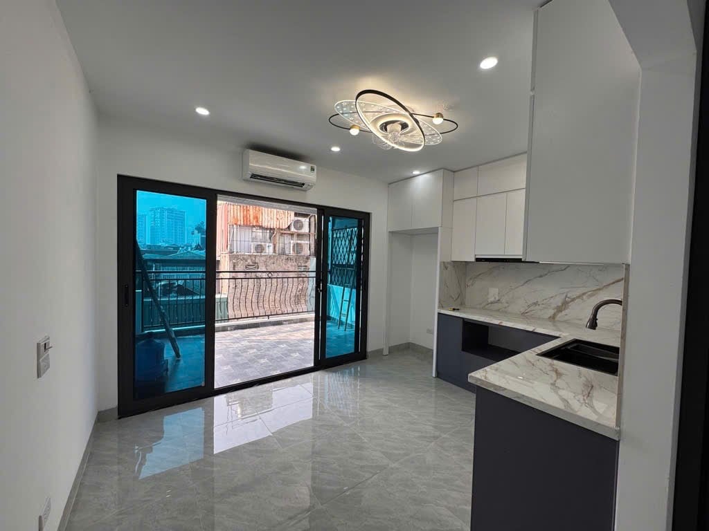 Bán nhà mặt tiền đường số 160, Tăng Nhơn Phú A, 3 tầng 132m2, ngang 5m, giá 8,8 tỷ
