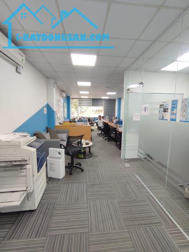 Продаётся недвижимость, 190 м², Hai Bà Trưng