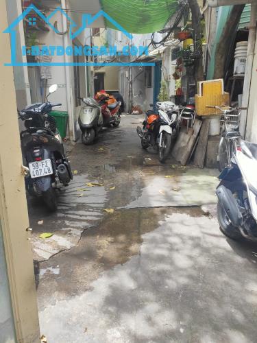 Bán nhà Hẻm 235 P.7, Q3 Nam Kỳ Khởi Nghĩa giá chỉ 130tr/m2