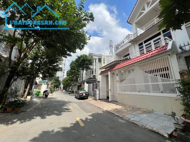 Giá Tốt-Bán Biệt Thự Đẹp An Phú Quận 2-DT:160m2 (8mx20m) 3 Tầng-Giá 37,5 Tỷ TL