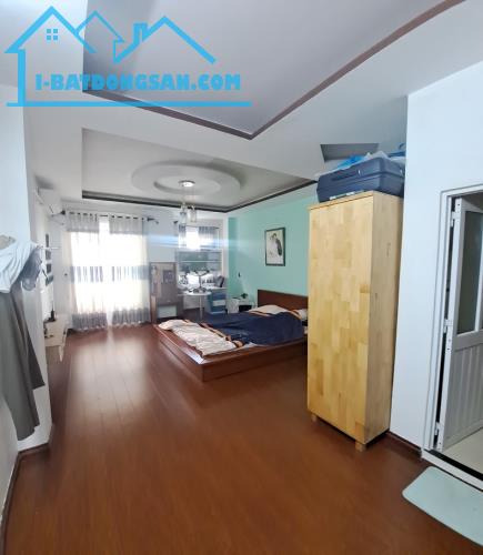 Bán nhà MT KD ĐS 4, P16, Gò Vấp, 92m2, 6 tầng, thang máy, tặng toàn bộ nội thất