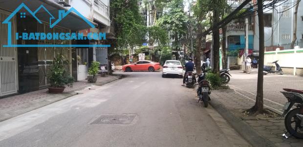 BÁN GẤP PHÂN LÔ TRẦN QUANG DIỆU- QUẬN ỦY ĐỐNG ĐA DT58m2 KINH DOANH + MẶT TIỀN ĐẸP