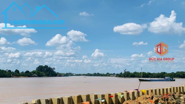 Bán biệt thự view sông Đồng Nai mặt tiền đường bờ kè Bửu Long; 1300m2 thổ cư giá 50 tỷ