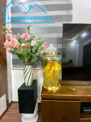 HOÀI ĐỨC - NHÀ MẶT NGÕ THÔNG - PHÂN LÔ Ô TÔ 7 CHỖ VÀO NHÀ - KINH DOANH