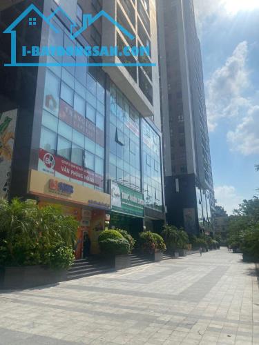 Cực Phẩm, Bán Mặt Phố Trần Hưng Đạo, Ngô Quyền: 325m2, mặt tiền 15m, 2 tầng. Vị Trí Cực
